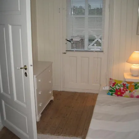 בית נופש Linddalsveien 7, 4950 Risor, Norway